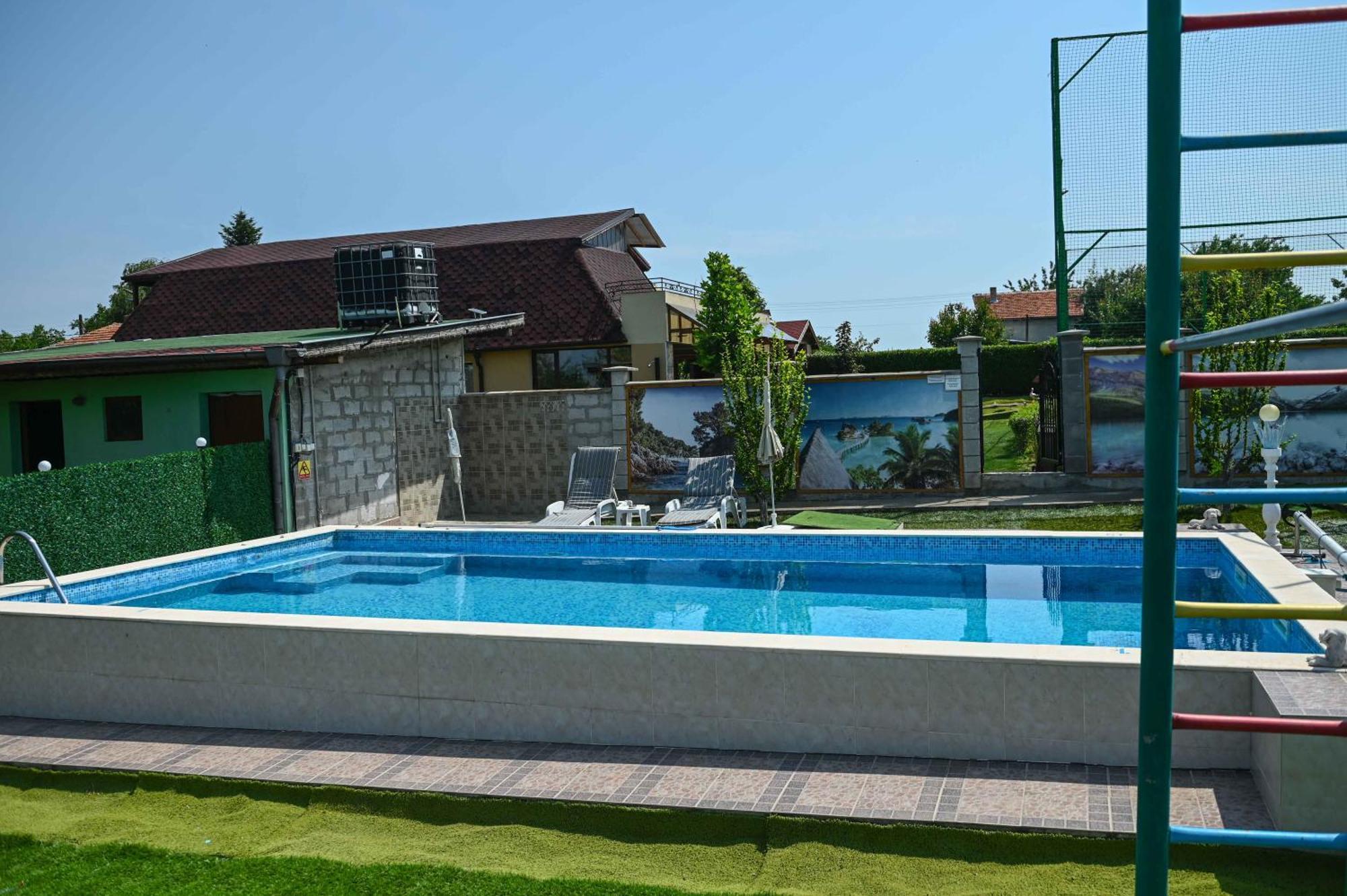 Guest House Erida Trastenik Exteriér fotografie